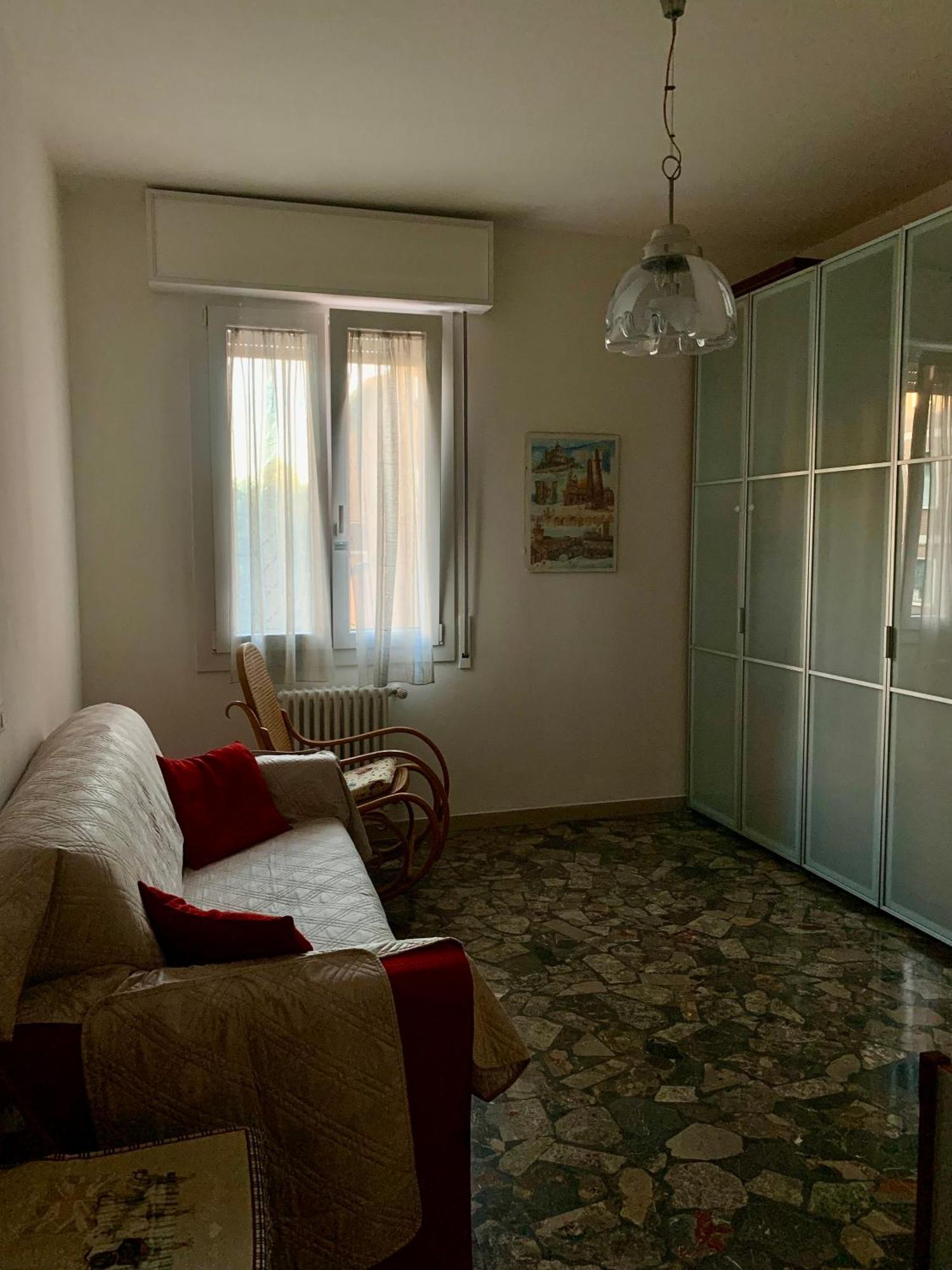 Comfortable Apartament 2 Bedroom Suitable 2-5 Pax Болоня Екстериор снимка